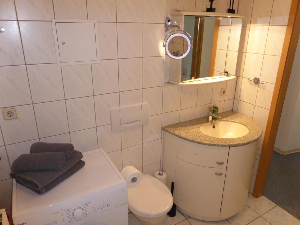 Ferienwohnung Friedrich Schiller, 2 Schlafzimmer, Balkon,Kostenloses Wifi, Naehe Zentrum, Jena Exterior foto