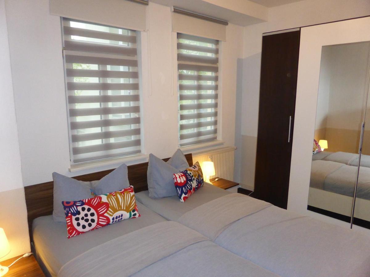 Ferienwohnung Friedrich Schiller, 2 Schlafzimmer, Balkon,Kostenloses Wifi, Naehe Zentrum, Jena Exterior foto