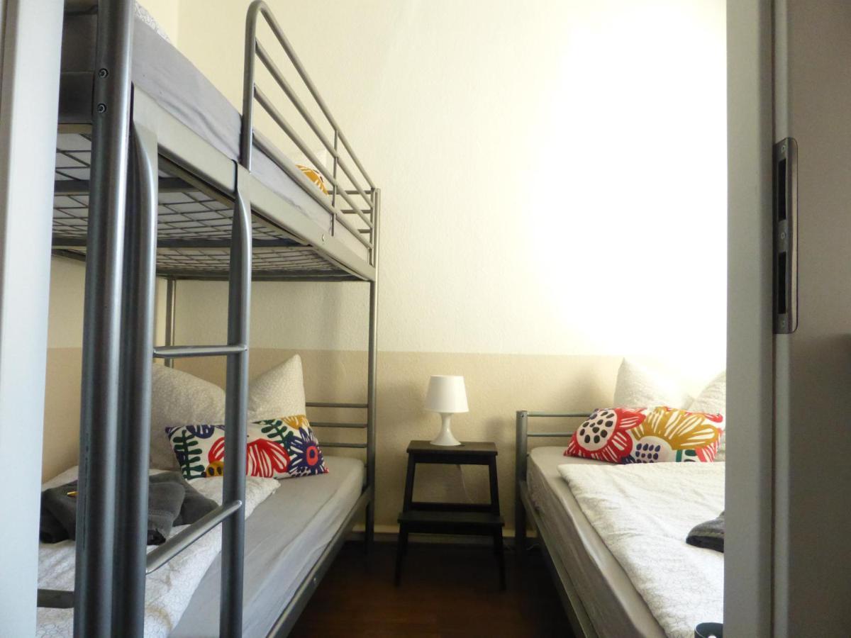 Ferienwohnung Friedrich Schiller, 2 Schlafzimmer, Balkon,Kostenloses Wifi, Naehe Zentrum, Jena Exterior foto
