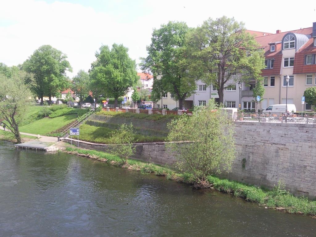 Ferienwohnung Friedrich Schiller, 2 Schlafzimmer, Balkon,Kostenloses Wifi, Naehe Zentrum, Jena Exterior foto